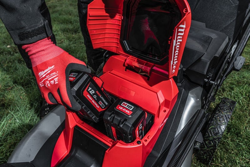 Milwaukee M18 F2LM53-122 akkuruohonleikkuri, 53cm, 2x12Ah akut ja laturi