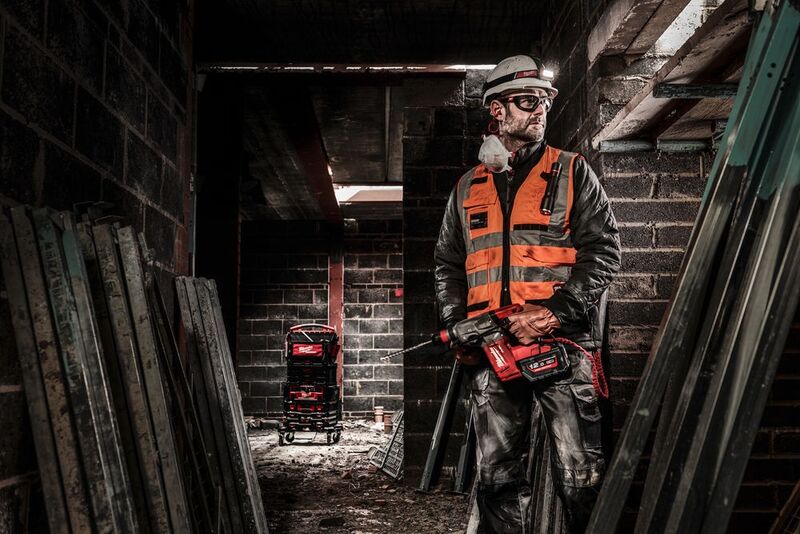 Milwaukee Premium huomioliivi